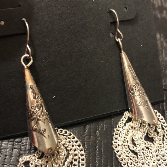 NWT Katheryn Kent Silver Tone Drop Earrings! - Picture 2 of 5